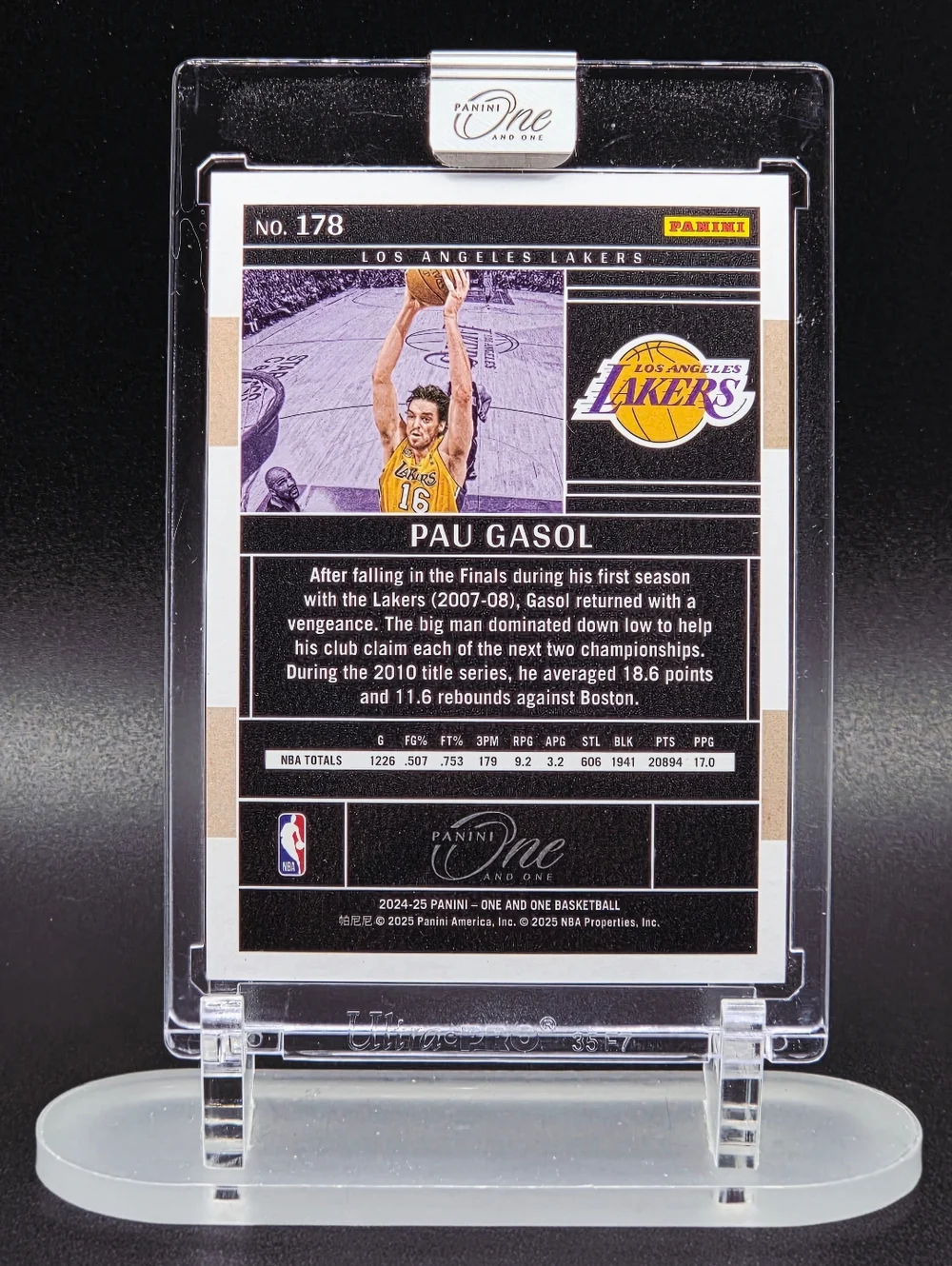 Pau Gasol – Panini One and One “Legends” – Lakers – Serial #35/49 - Picture 2 of 3